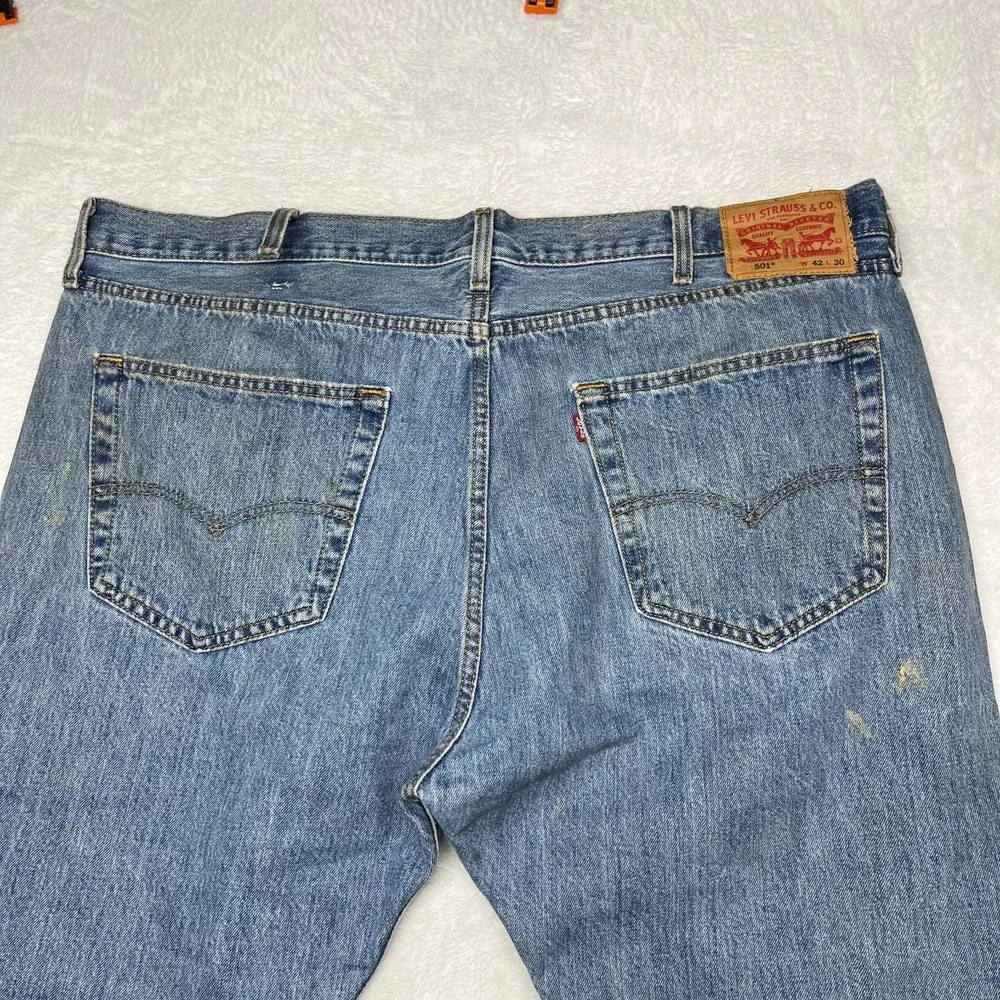 Levi's 501 Jeans Blue Denim‎ Mid Rise Classic Straight Button Fly 43X29 - Flaws
